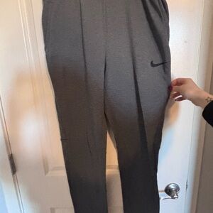 Nike Men's Gray Dri Fit sweatPants - slim leg size medium